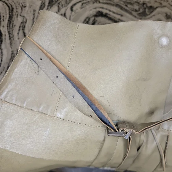 Valentino High-Waist Lamb Leather Shorts in Olive Tan - Picture 4 of 4